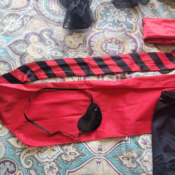 Womens Pirate Costume size Meduim - Picture 4 of 8